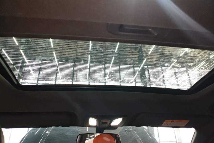 Used CHANGAN UNI-V iDD 2023 ZhiDian iDD 1.5T 113km Smart & Fun Version
