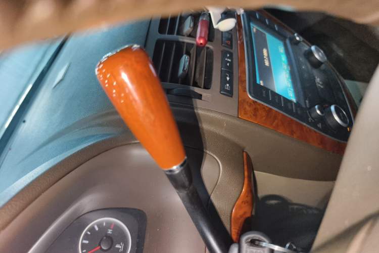 Used Buick GL8 2006 Lu Zun 3.0L CT Comfort Edition Gear Lever