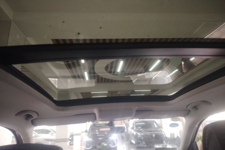 Used Skoda Kodiaq 2018 Facelifted TSI330 5-Seater Two-Wheel-Drive Luxury Enjoyment Edition Headliner