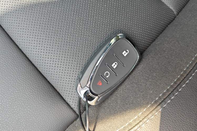 Used Chevrolet Blazer 2020 650T 7-Seater Luxury Edition Vehicle Key