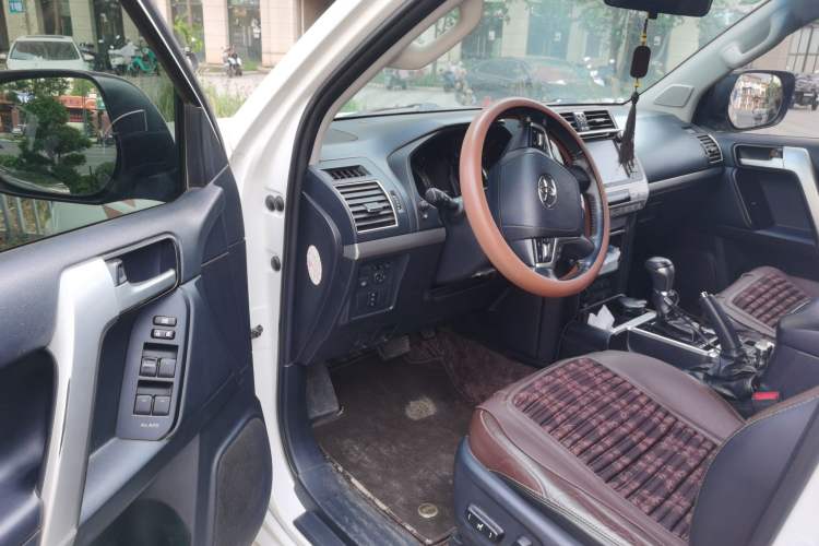 Used Toyota Prado 2019 3.5L Automatic TX-L Deluxe Edition with Rear-Mounted Spare Tire Driver Seat