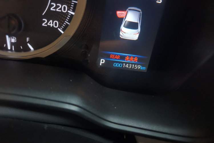 Used Toyota Corolla 2019 1.2T S-CVT GL-i Elite Edition Odometer Close Up