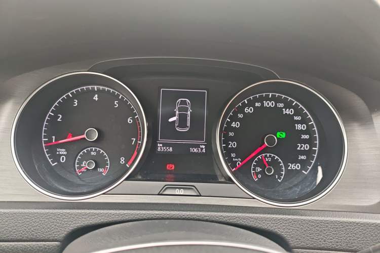 Used Volkswagen Golf 2016 230TSI Automatic Luxury Version Instrument Cluster