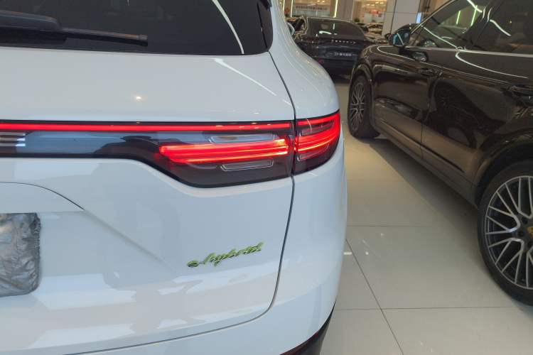 Used Porsche Cayenne E-Hybrid 2019 Cayenne E-Hybrid 2.0T