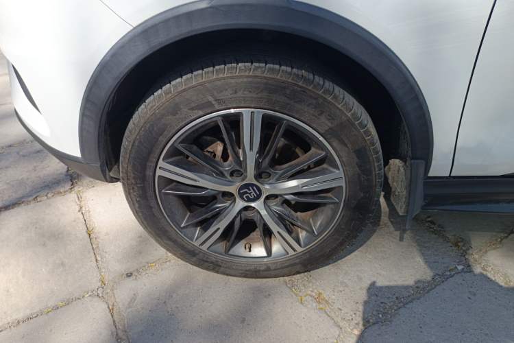 Used BYD Yuan New Energy 2019 EV535 High-Energy Leading Edition Left Front Wheel Hub