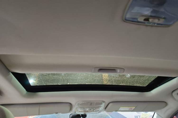 Used Haval H6 2015 Upgraded Model 1.5T Manual Two-Wheel Drive Elite Version Headliner