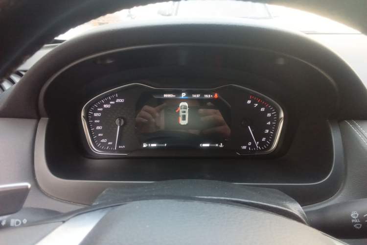 Used SAIC MAXUS G20 2023 Facelifted PLUS 2.0T Gasoline Automatic Luxury Edition