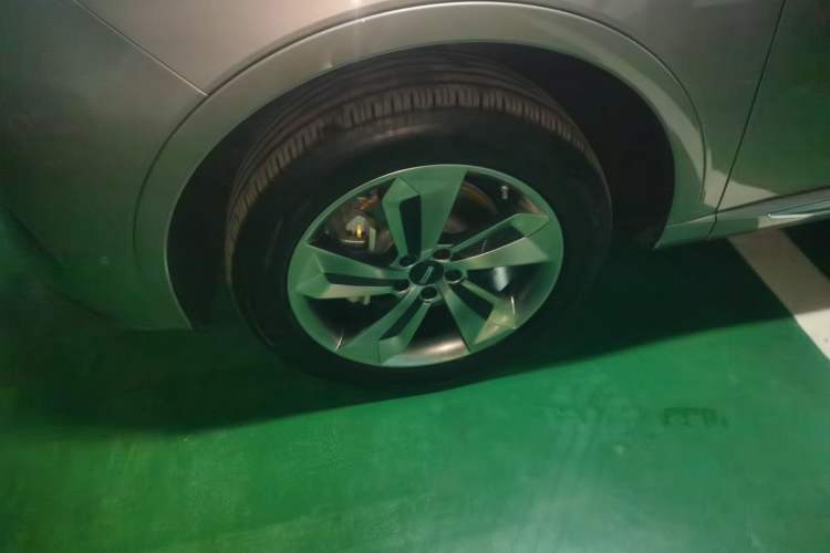 Used Wey Mocha New Energy 2023 Two-Wheel Drive Long-Range Version Exterior 4