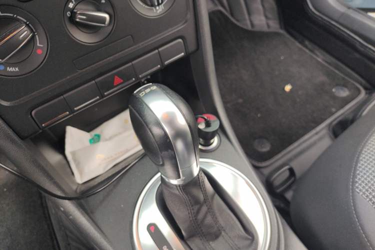 Used Volkswagen Beetle 2014 1.2TSI Fashion Edition Gear Lever