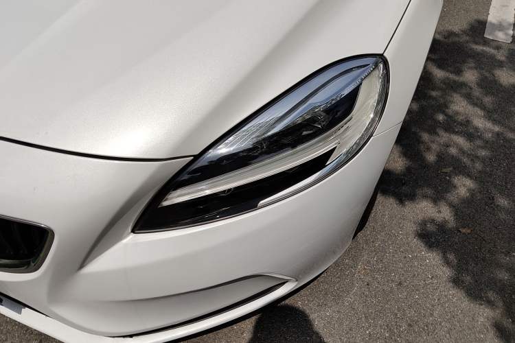 Used Volvo V40 2018 T3 Zhiyi Edition Left Front Headlight