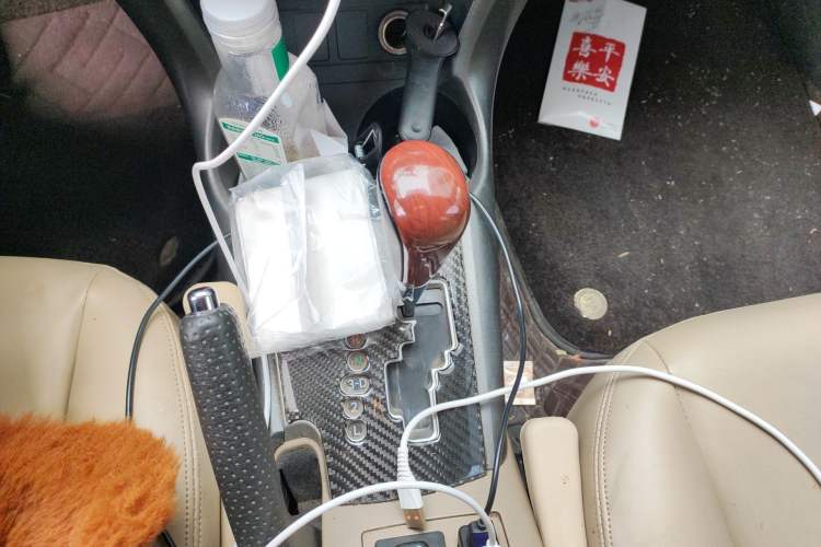 Used Toyota RAV4 2012 Luxurious Edition 2.0L Automatic All-Wheel Drive