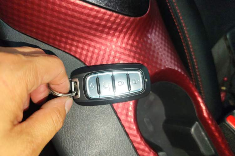 Used Nissan Lannia 2019 1.6L CVT Smart Connect Smart Cool Version China VI Standard
