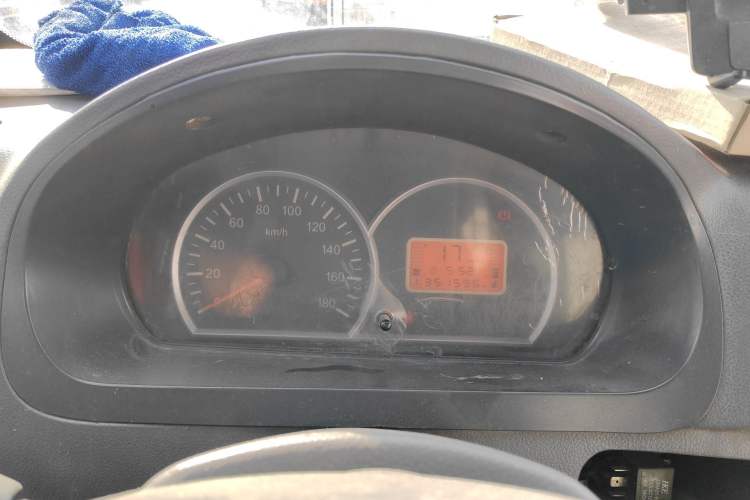 Used BAIC Weiwang 306 2013 1.2L Value Edition Luxury 8-Seater A12 China IV Emission Standard
