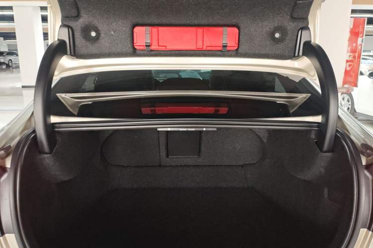 Used Volvo S60 2018 S60L T5 Intelligent Drive Progressive Edition