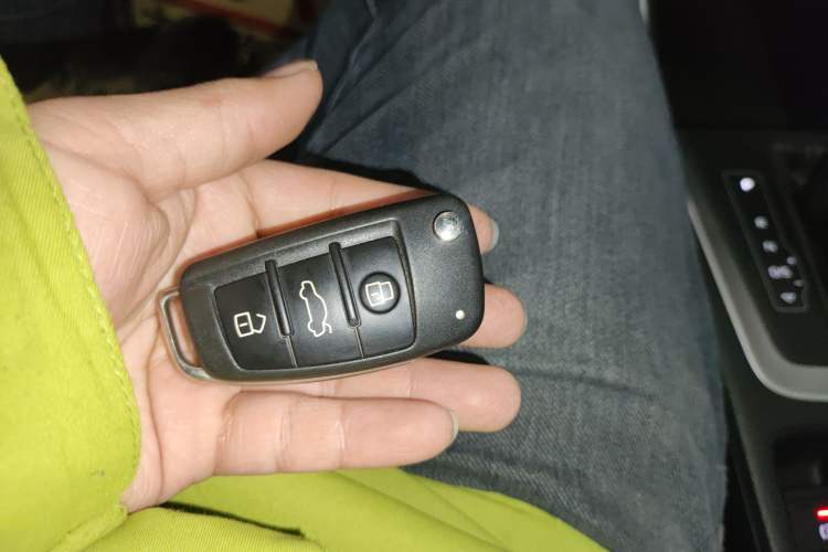 Used Audi Q3 2019 40 TFSI Fashionable and Elegant Model