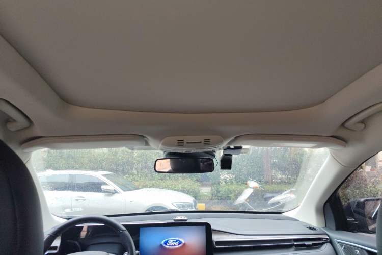 Used Ford Edge 2021 PLUS EcoBoost 245 Two-Wheel-Drive Titanium 7-Seater