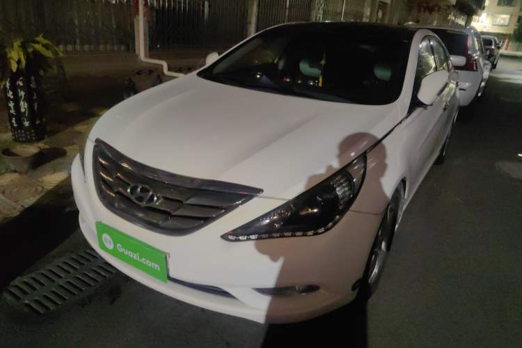 Used Hyundai Sonata 2011 2.0L Automatic Luxury Edition