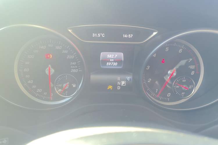 Used Mercedes-Benz GLA 2018 GLA 200 Sport Edition Odometer Close Up