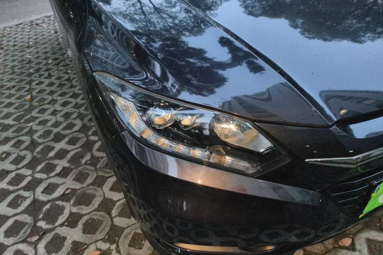 Used Honda Vezel 2017 1.8L CVT Front-Wheel Drive Pioneer Edition
