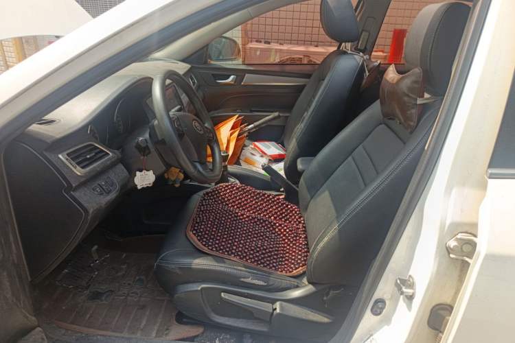 Used Bestune B30 2016 1.6L manual luxury version
