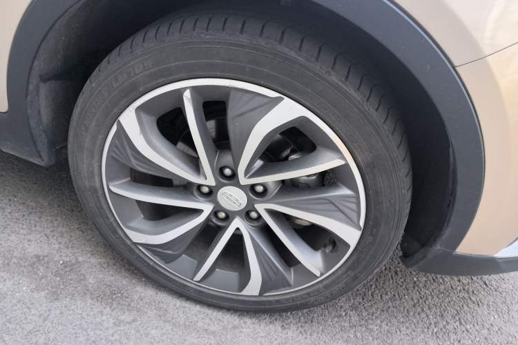 Used Geely Auto Emgrand GSe 2018 Zunshang Model Right Front Wheel Hub