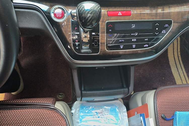 Used Honda Odyssey 2015 2.4L Smart Edition
