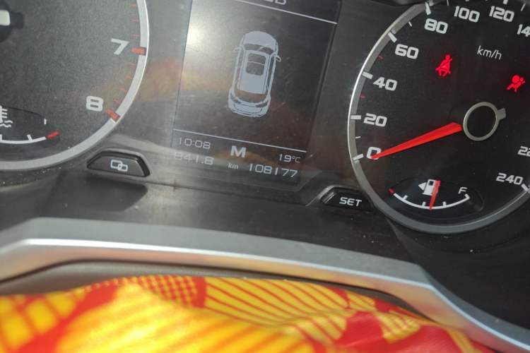 Used Geely Auto Emgrand X7 Sport 2016 2.0L Manual ZhiShang Version
