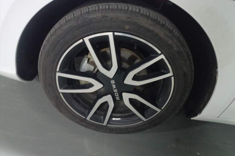 Used Roewe D6 2025 450km Deluxe Edition
