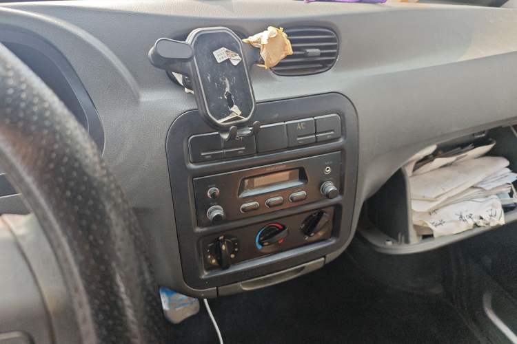 Used Wuling Zhiguang 2013 1.0L Practical Version