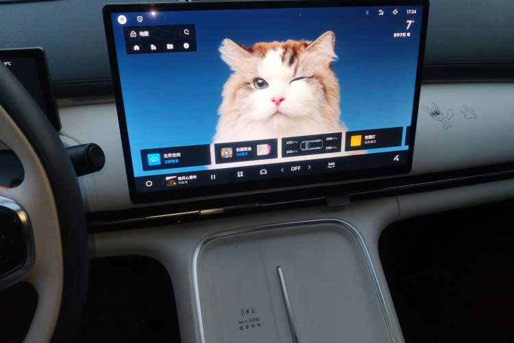 Used Geely Galaxy Xingjian 7 EM-i 2025 120km Flagship Edition
