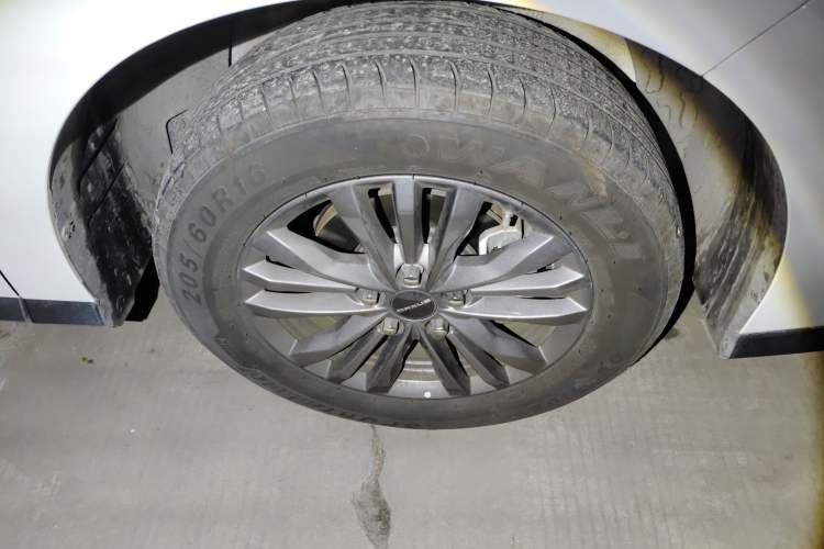 Used SAIC MAXUS G50 2023 1.5T Manual Comfort B Trim