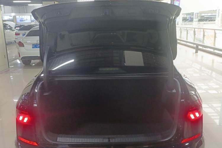 Used Volkswagen Passat 2019 380TSI Luxury Edition China VI Standard
