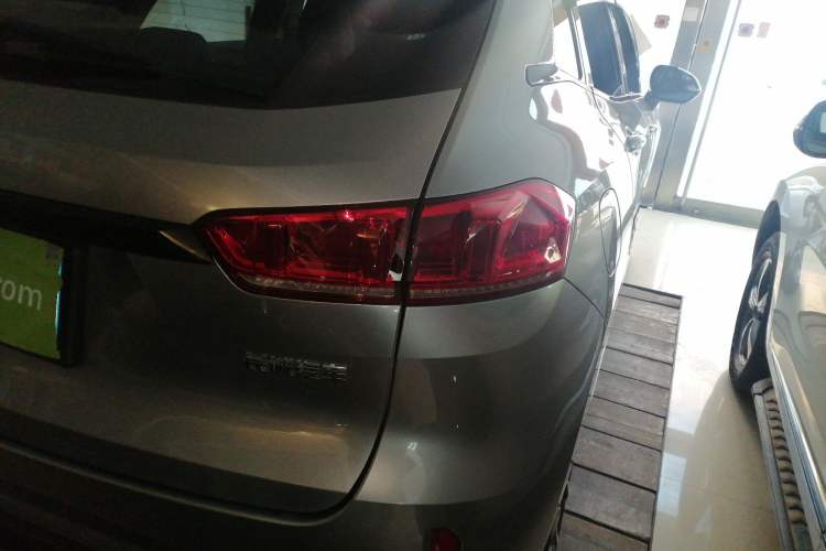 Used Wey VV7 2017 2.0T Flagship Model
