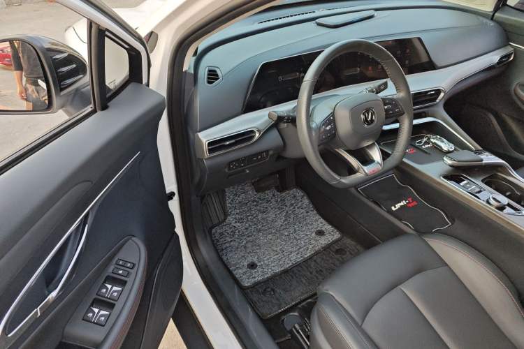 Used Changan UNI-T 2020 1.5T Flagship Version