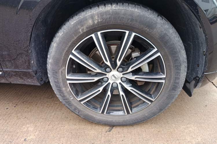 Used Volvo XC60 2021 T5 4x4 Smart Luxury Edition