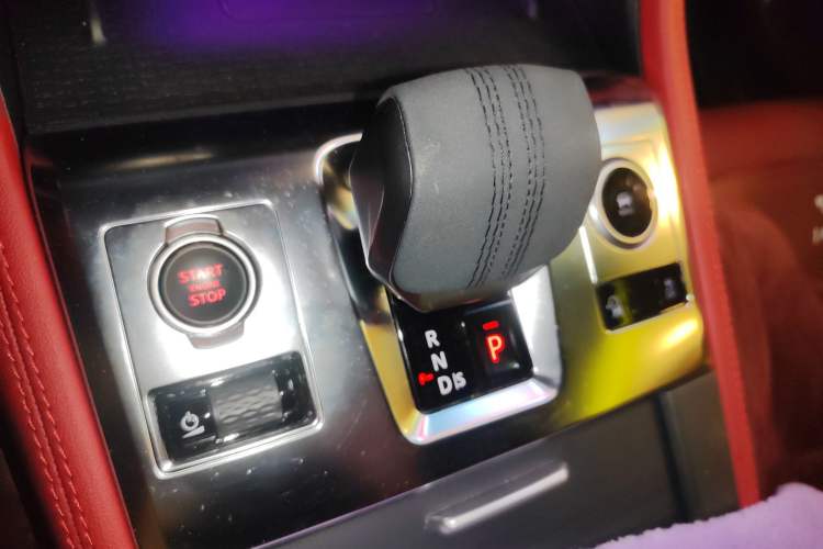 Used Jaguar F-PACE 2024 P250 R-Dynamic SE