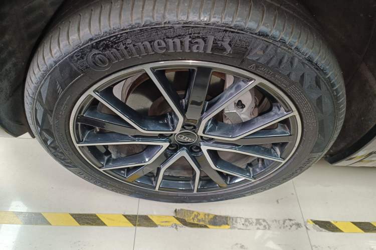 Used Audi Q5L 2023 40T Luxury Dynamic Model