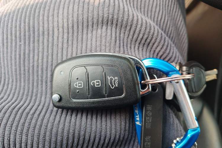 Used Hyundai Elantra (5th Generation / Langdong) 2015 1.6L Automatic Fashion Model