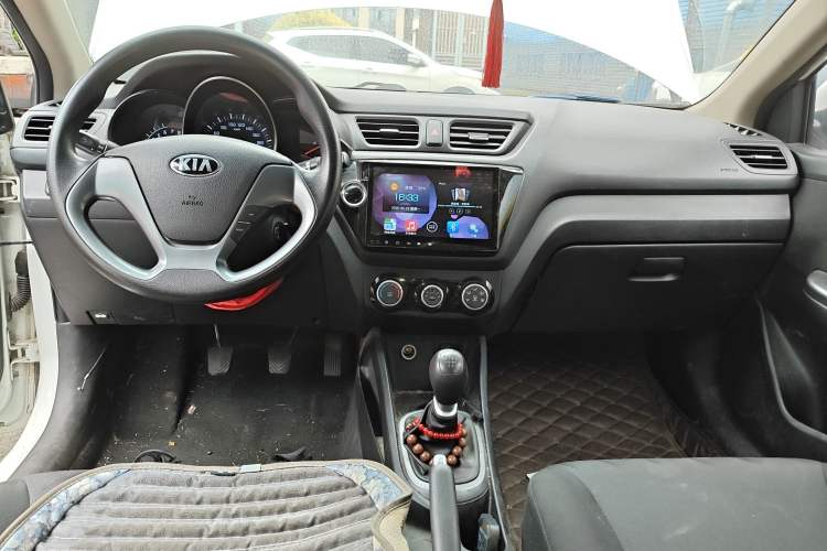 Used Kia K2 2015 Sedan 1.4L MT GLS