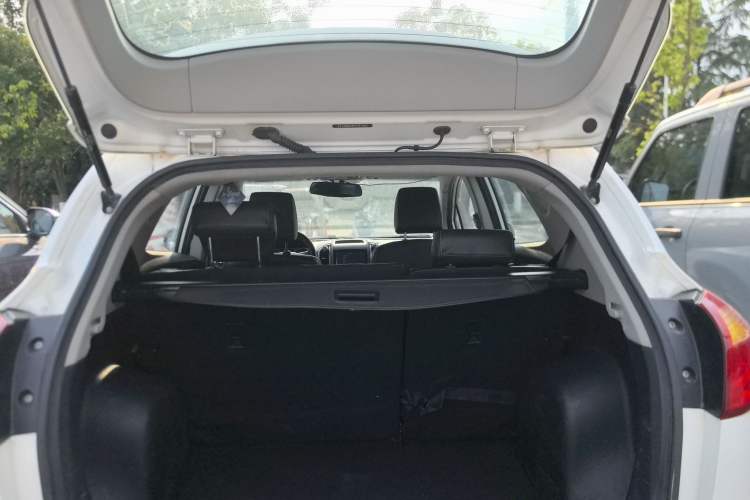 Used JAC Group Refine S3 2014 1.5L Manual Luxury Smart Model
