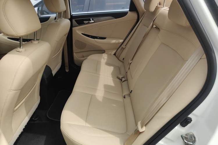 Used CHANGAN Eado 2016 1.6L Automatic Trend Model
