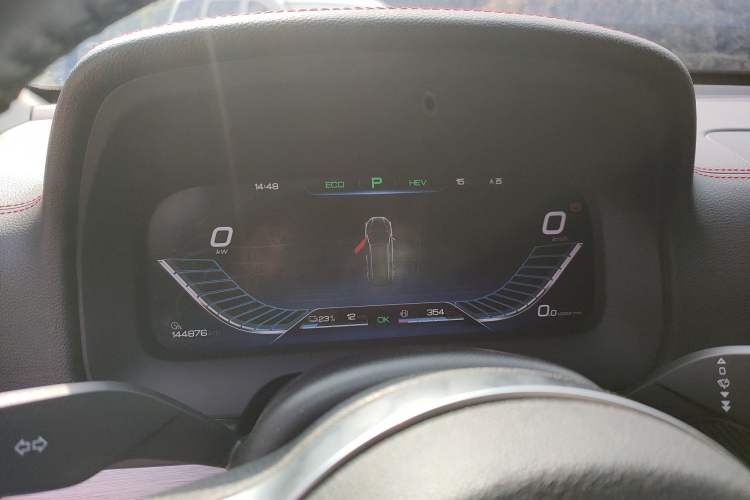 Used BYD Tang New Energy 2018 DM 2.0T All-Wheel Drive Smart Connectivity Luxury Model 7 Seats China V Emission Standard