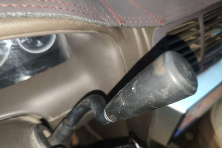 Used Buick GL8 2014 2.4L Classic Edition Gear Lever