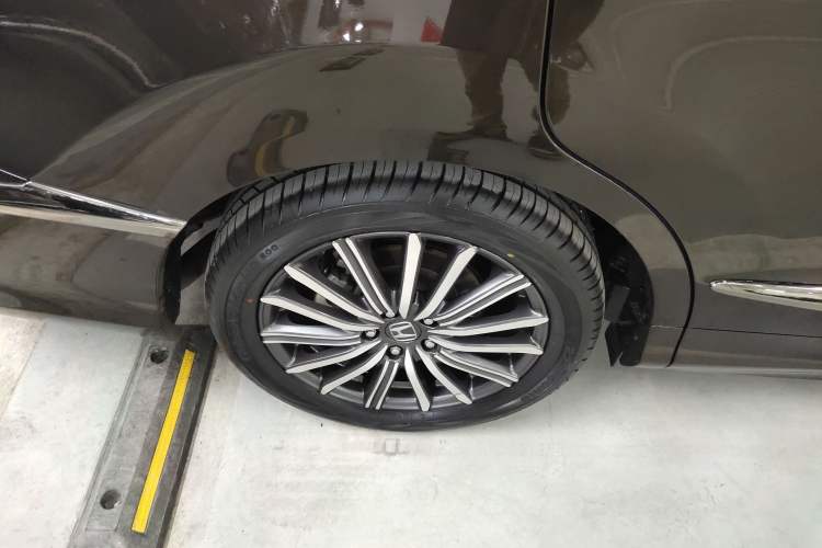 Used Honda Elysion 2022 2.0L eHEV Prestige Edition
