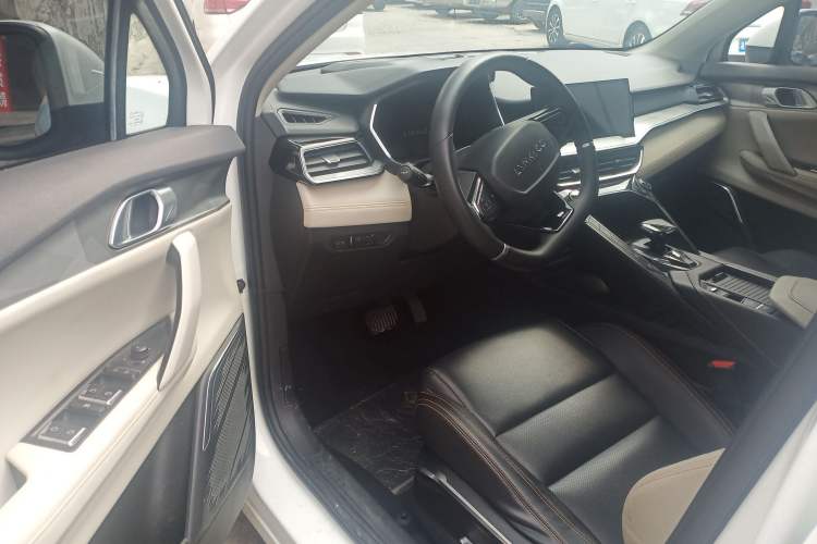 Used Lynk & Co 06 EM-P 2022 PHEV 84 km Range Pro Version Driver Seat