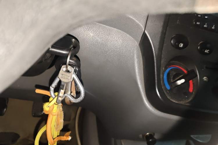 Used Wuling Hongguang 2013 1.5L Base Version Vehicle Key