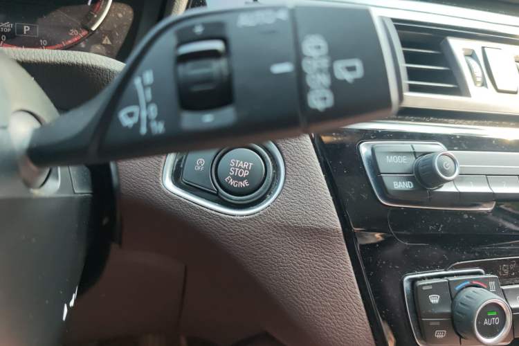 Used BMW X1 2020 sDrive25Li Leading Model
