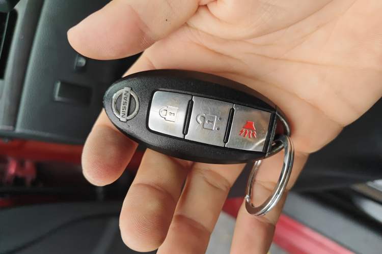 Used Nissan Tiida 2011 1.6L CVT Smart Version Vehicle Key