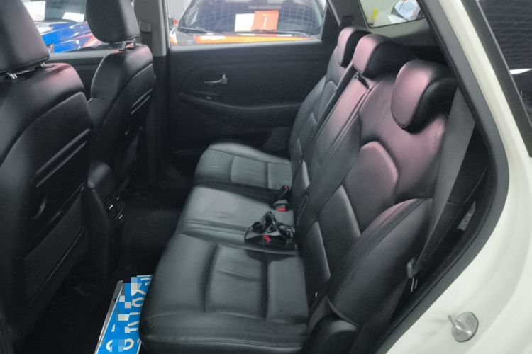 Used Kia Carens 2013 2.0L 7-Seater Automatic Comfort Edition China V Standard
