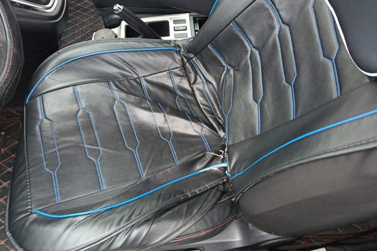 Used Haval H6 2013 Upgraded Model 1.5T Manual Two-Wheel Drive Elite Version Left Front Seat